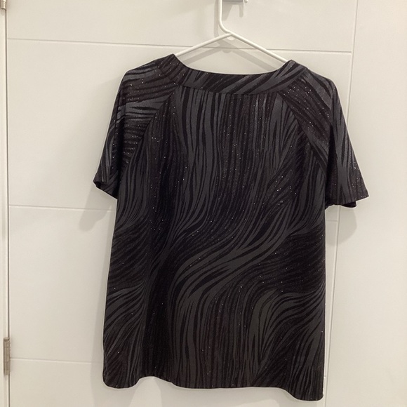 Ladies top Reitman’s plus brand size 1X . - Picture 2 of 5